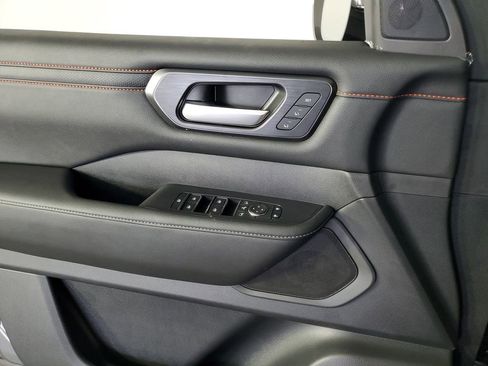 New 2025 Nissan Armada PRO-4X image 27