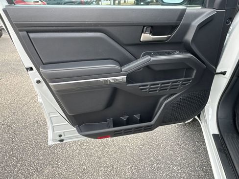 Used 2024 Toyota Tacoma TRD Sport image 10