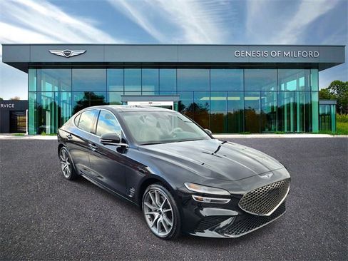 Used 2026 Genesis G70 2.5T Prestige image 3