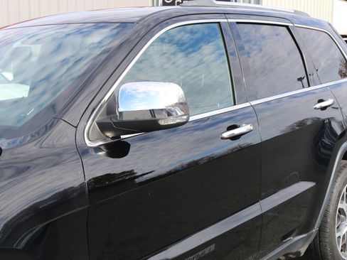 Used 2019 Jeep Grand Cherokee Limited image 5