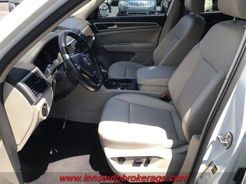 Used 2018 Volkswagen Atlas SE AWD/4WD image 11