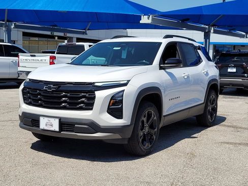 New 2026 Chevrolet Equinox LT w/ Midnight Edition FWD image 16