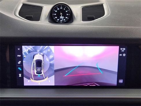 Used 2024 Porsche Cayenne Coupe image 18