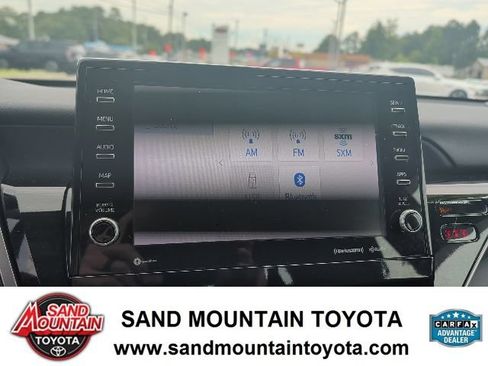 Used 2022 Toyota Camry XLE w/ Cold Weather Package FWD image 17