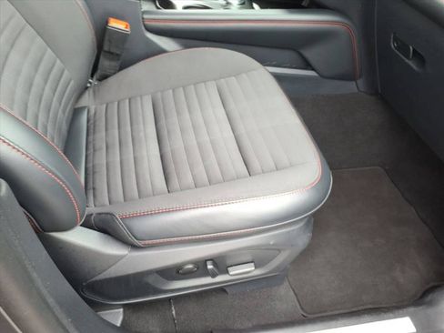 Used 2025 Ford Explorer ST-Line AWD/4WD image 15