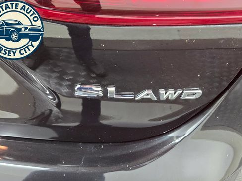 Used 2018 Nissan Rogue Sport SL AWD/4WD image 30