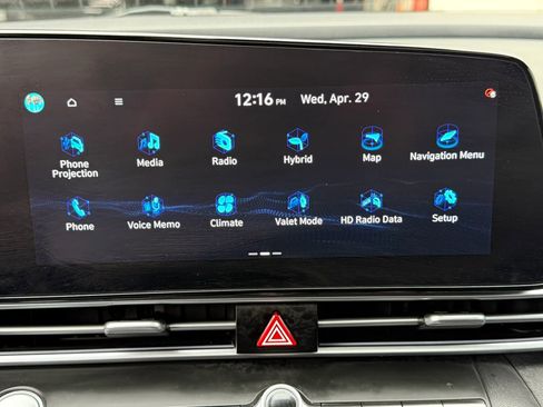 Used 2021 Hyundai Elantra Limited w/ Cargo Package FWD image 39