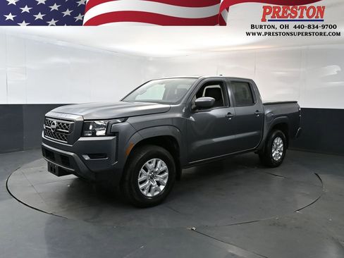 Used 2023 Nissan Frontier SV w/ Tow Package AWD/4WD image 1