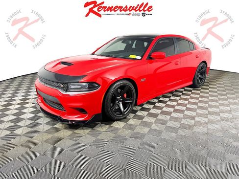 Used 2017 Dodge Charger R/T Scat Pack image 3
