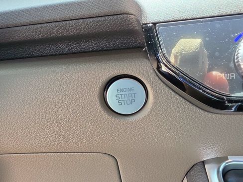 New 2027 Kia Carnival EX FWD image 28