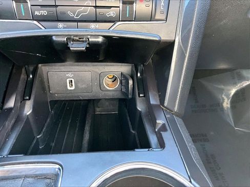 Used 2018 Ford Explorer XLT w/ Equipment Group 202A image 22