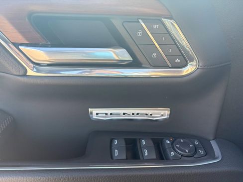 Used 2023 GMC Sierra 1500 Denali w/ Denali Reserve Package image 11