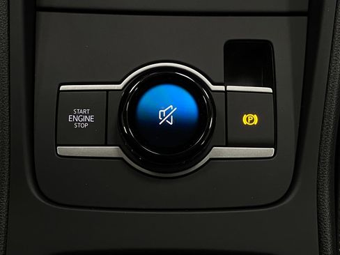 New 2025 Volkswagen Tiguan SE image 24