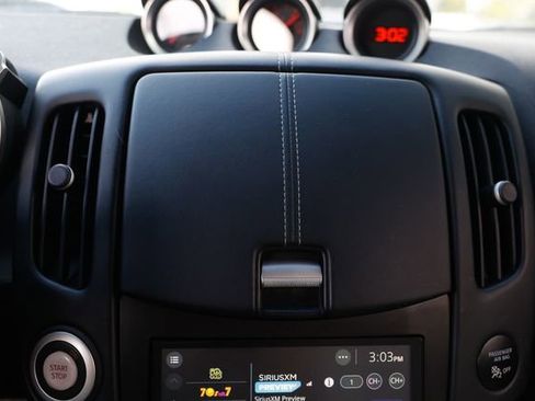 Used 2010 Nissan 370Z Touring image 34