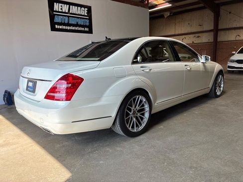 Used 2011 Mercedes-Benz S 550 image 4