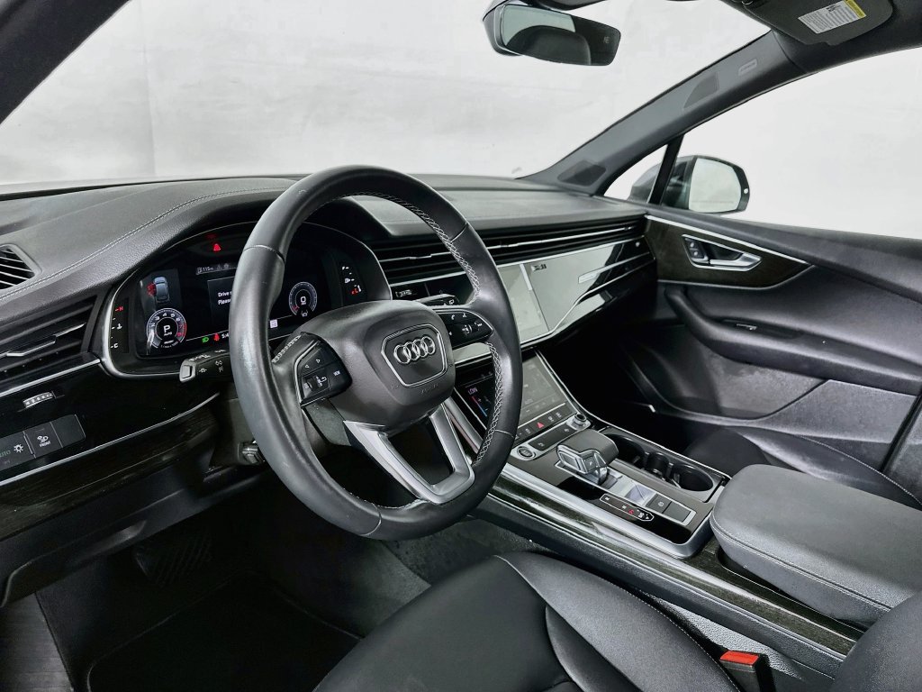 Used 2025 Audi Q7 2.0T Premium AWD/4WD image 10