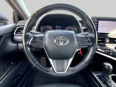 Used 2024 Toyota Camry SE FWD image 6