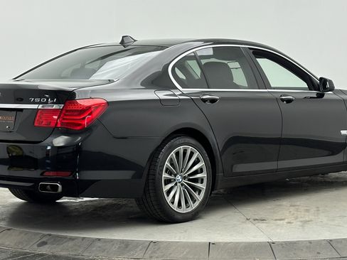 Used 2011 BMW 750i image 10