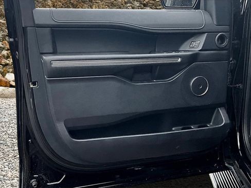 Used 2019 Ford Expedition XLT w/ Equipment Group 202A image 21