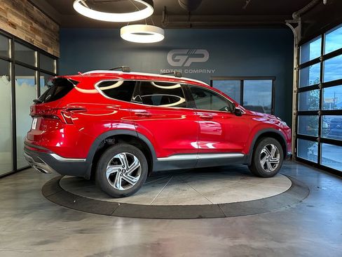 Used 2022 Hyundai Santa Fe SEL w/ Convenience + Premium Package AWD/4WD image 3