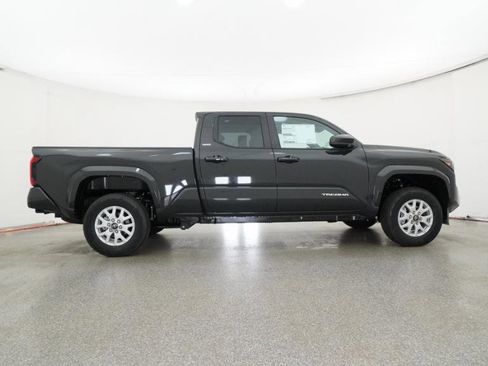 New 2026 Toyota Tacoma SR5 RWD image 12