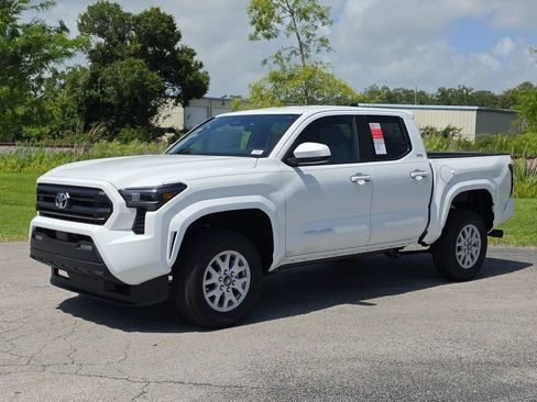 New 2026 Toyota Tacoma SR5 RWD image 31