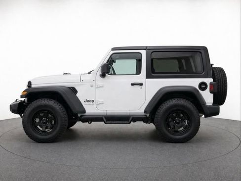 Used 2022 Jeep Wrangler Sport AWD/4WD image 6