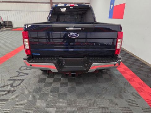Used 2022 Ford F250 Lariat image 13