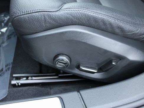 Used 2025 Volvo V60 B5 Cross Country Plus image 14