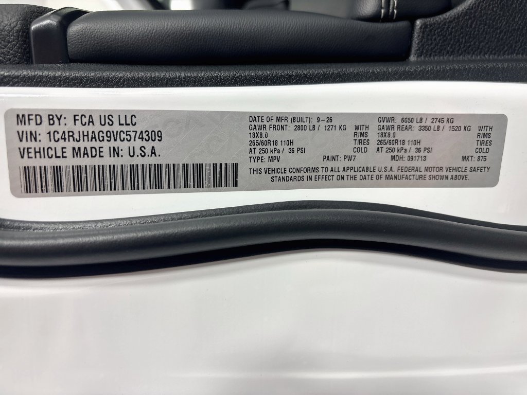 New 2027 Jeep Grand Cherokee Laredo X AWD/4WD image 24