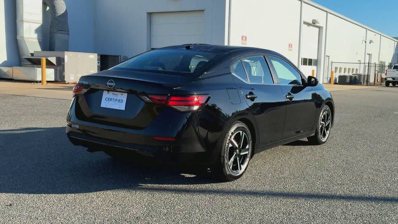 Used 2025 Nissan Sentra SV FWD image 8
