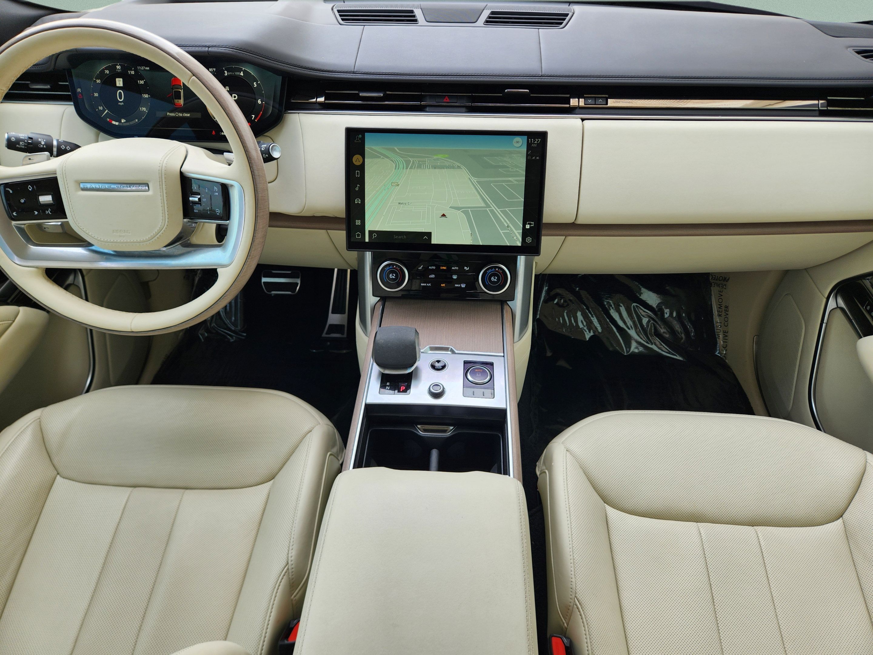 Certified 2023 Land Rover Range Rover SE AWD/4WD image 23