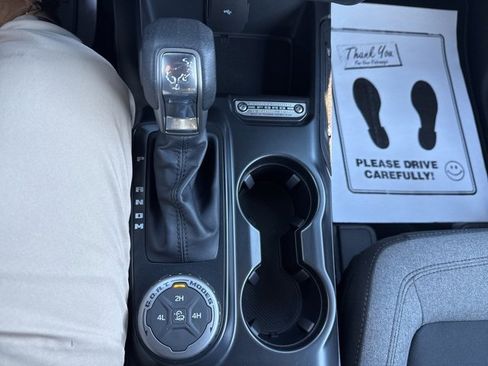 New 2025 Ford Bronco 2-Door image 20