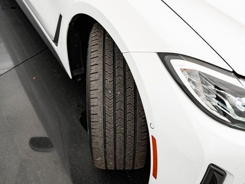 Used 2023 BMW i4 eDrive40 w/ Premium Package RWD image 51