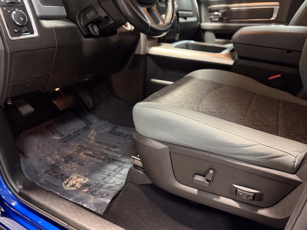 Used 2019 RAM 1500 Warlock AWD/4WD image 11