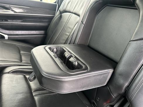 Used 2022 Jeep Wagoneer Series II w/ Premium Group I image 42