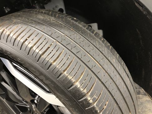 Certified 2024 Kia Telluride EX w/ EX Captain's Chair Package image 25