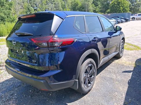 Used 2026 Nissan Rogue SV AWD/4WD image 11