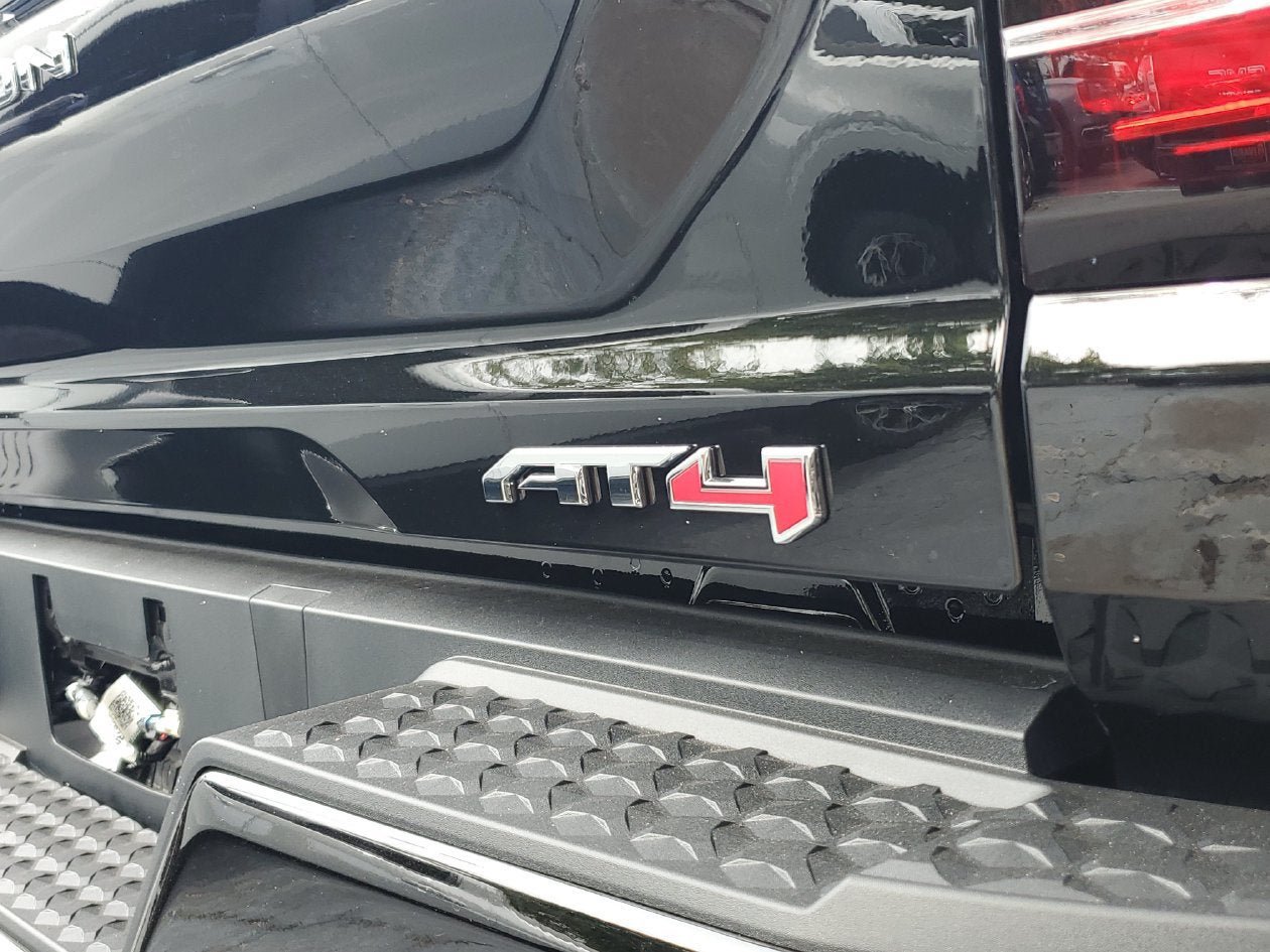 New 2026 GMC Canyon AT4 AWD/4WD image 8
