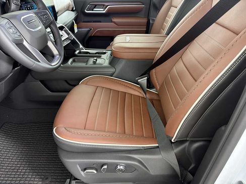 New 2026 GMC Sierra 2500 Denali Ultimate AWD/4WD image 8