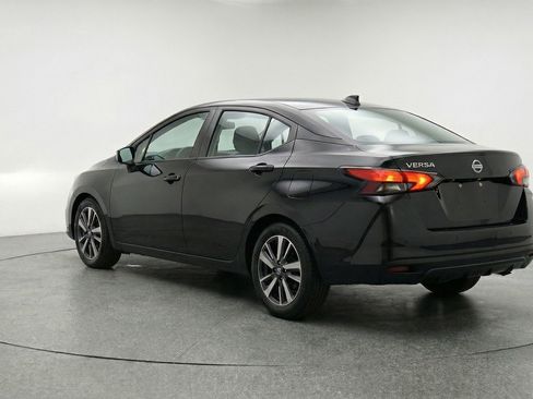 Used 2025 Nissan Versa SV image 6