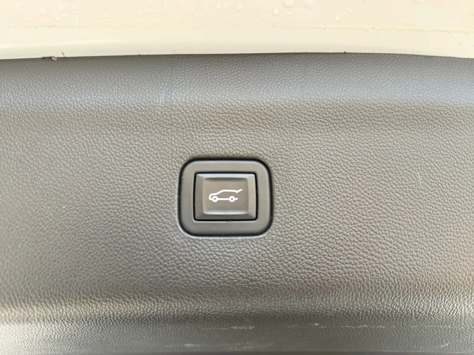 Used 2021 Buick Enclave Essence w/ Trailering Package, 5000 lbs. AWD/4WD image 12