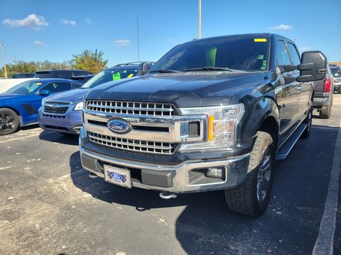 Used 2018 Ford F150 XLT w/ Equipment Group 302A Luxury image 3