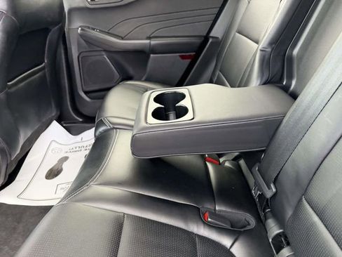 Used 2023 Ford Escape Platinum image 11