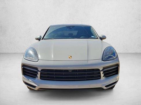 Used 2021 Porsche Cayenne Coupe image 2