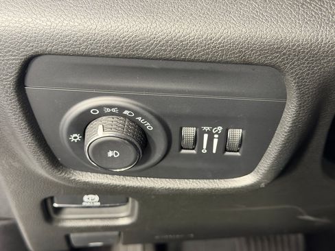 Used 2024 Jeep Grand Cherokee Limited AWD/4WD image 15