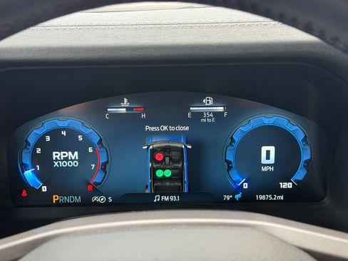 Used 2025 Ford Bronco Outer Banks AWD/4WD image 12