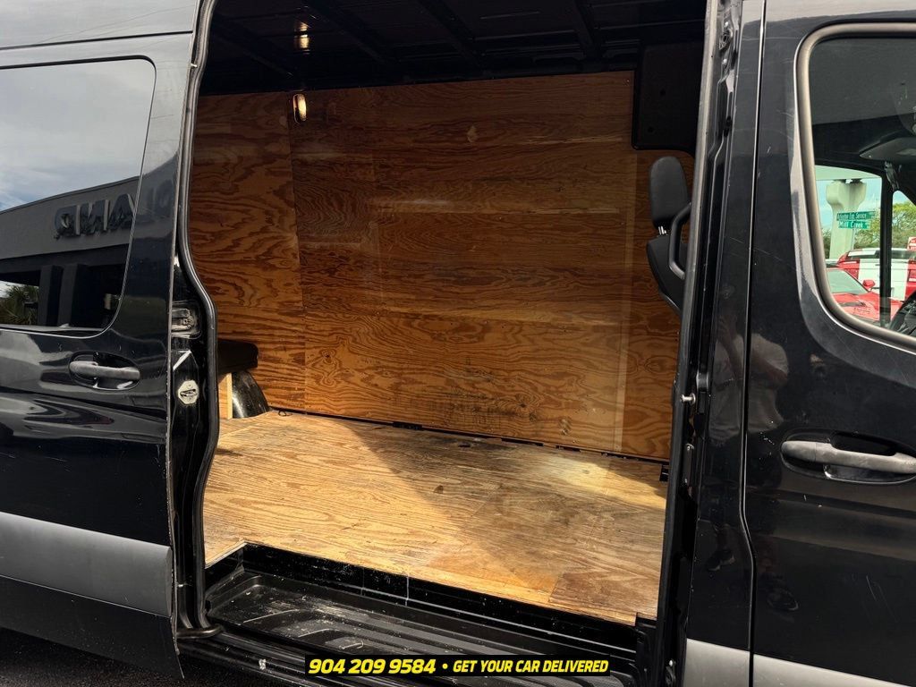 Used 2020 Mercedes-Benz Sprinter 3500 image 19