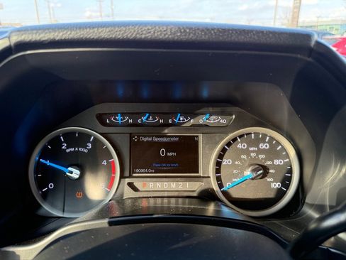 Used 2017 Ford F250 XLT w/ XLT Value Package AWD/4WD image 26
