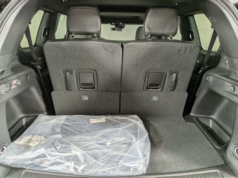 New 2025 Jeep Grand Cherokee L Altitude image 10